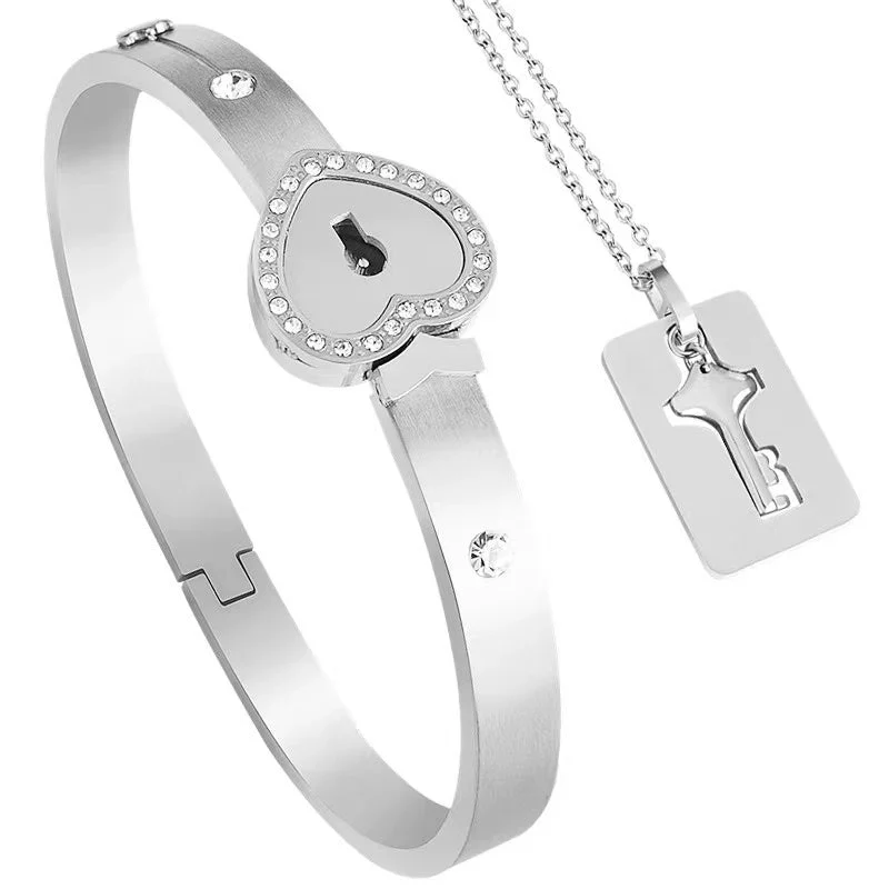 COLLAR LLAVE Y PULSERA CORAZON - Image 5